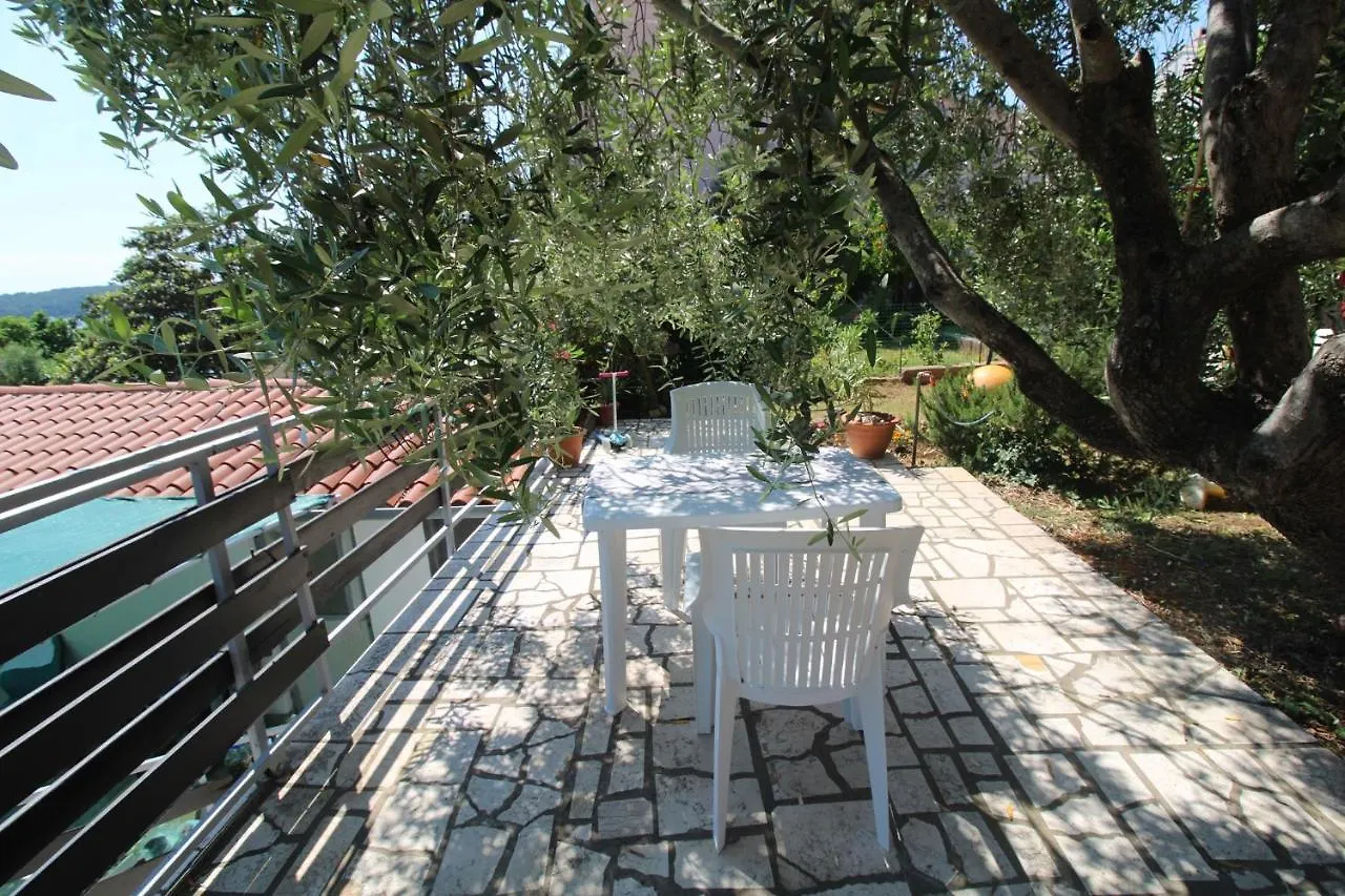 Appartement Apartmani Vinkuran Kroatië